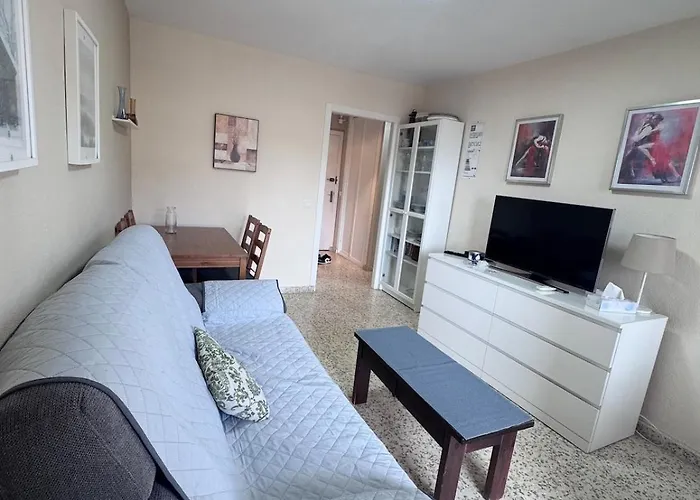 Cozy In Prime Location - Apartment *